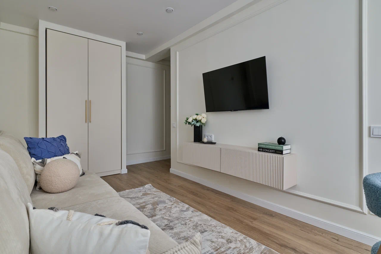 Искровский, 10к2