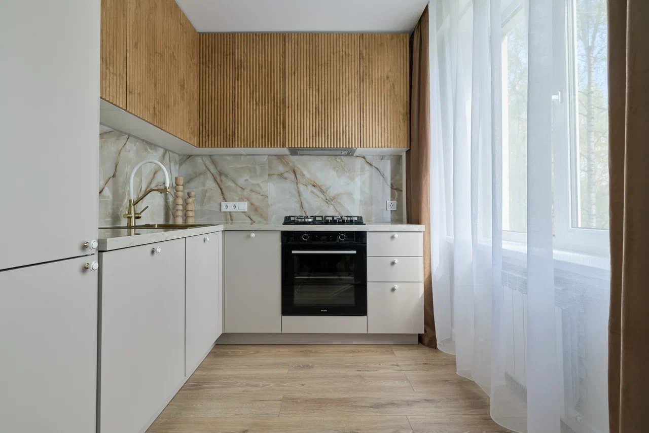 Искровский, 10к2